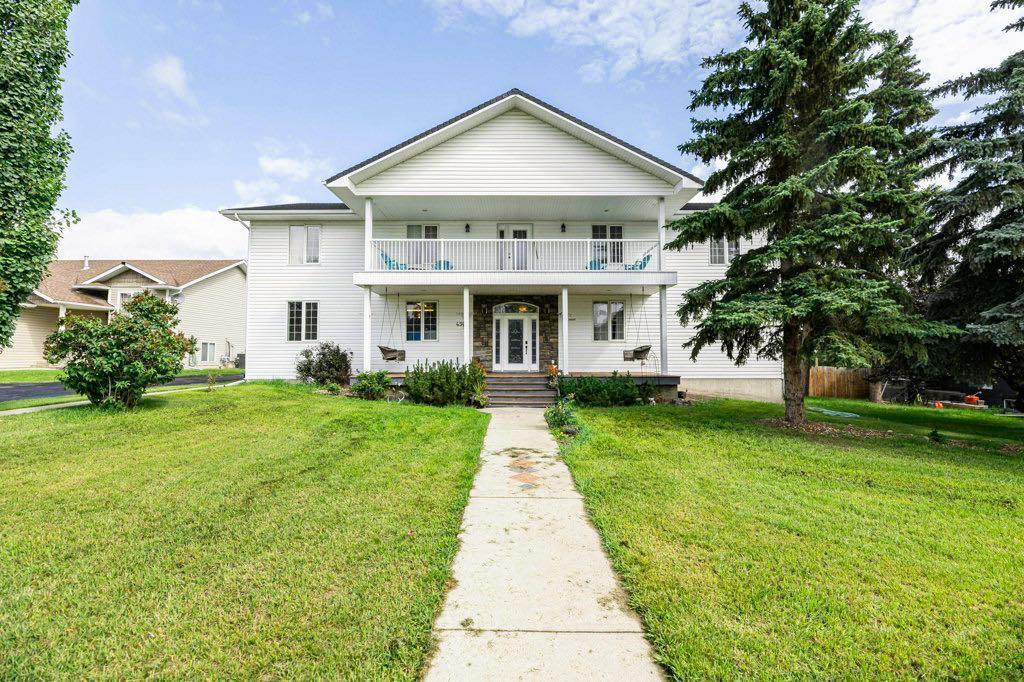4922 College Avenue  Lacombe AB T4L 1Z2 photo