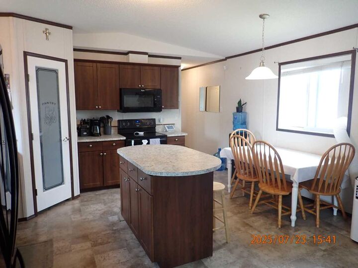 Property Photo:  4000 Minto St 71  AB T0M 1R0 