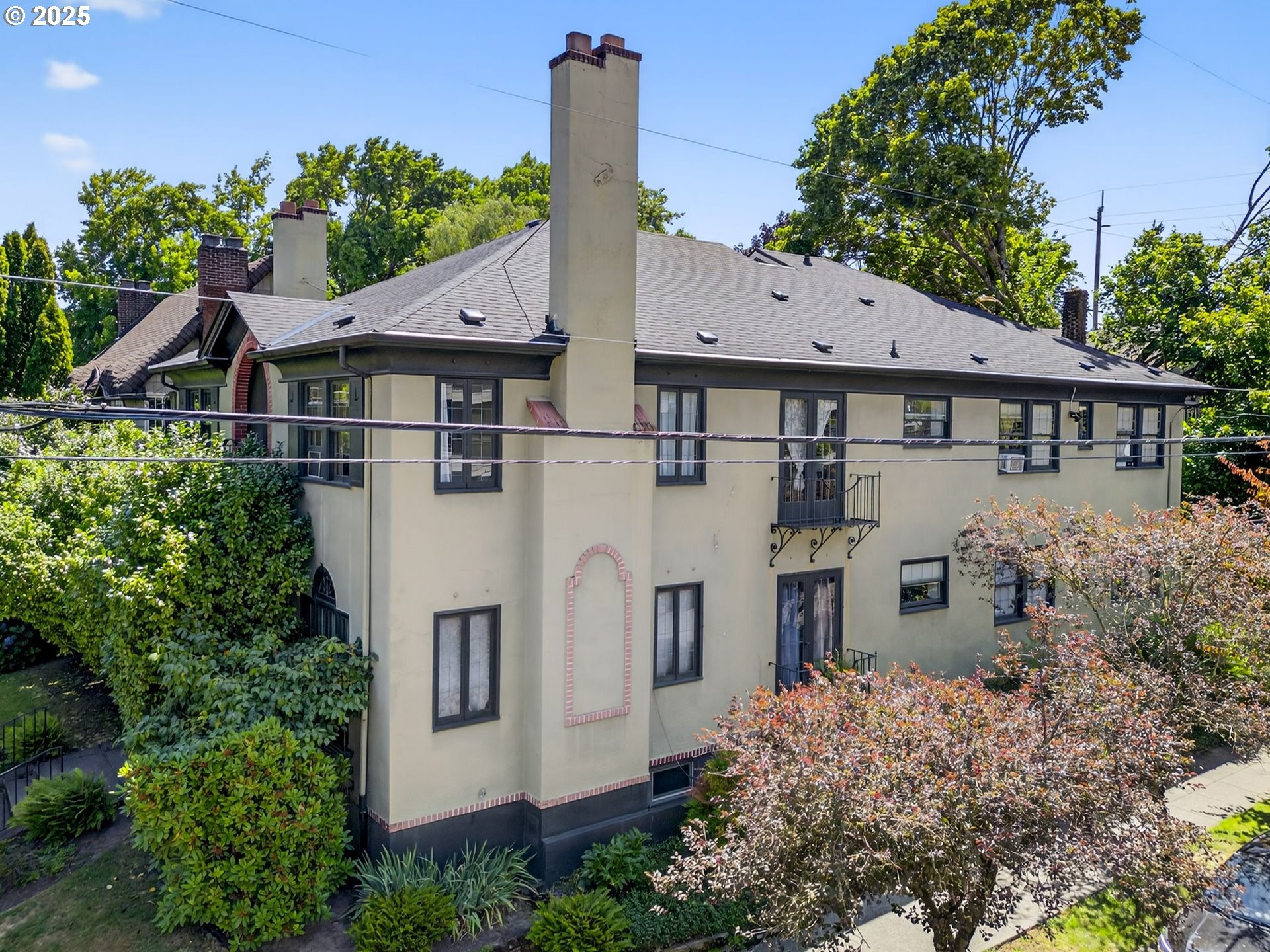 Property Photo: 1404 NE Hancock St OR 97212