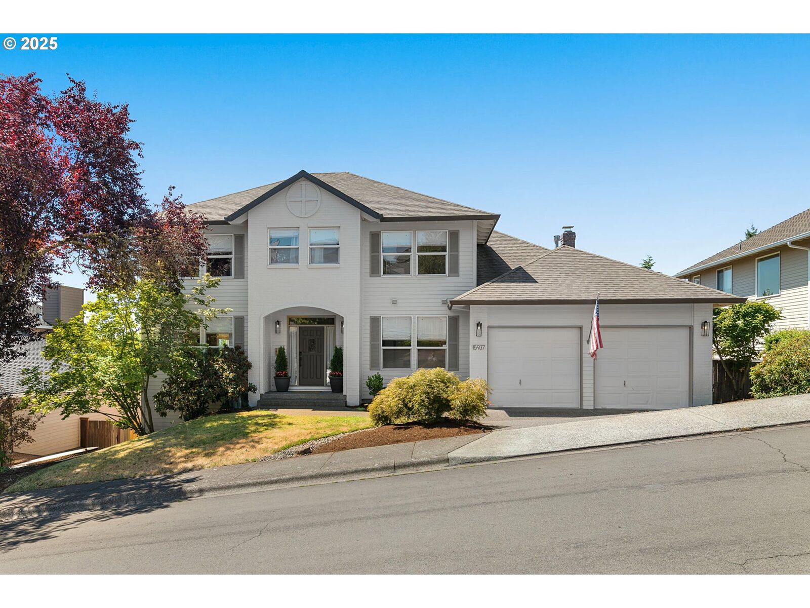 Property Photo: 15937 SW Hampshire Ter OR 97224