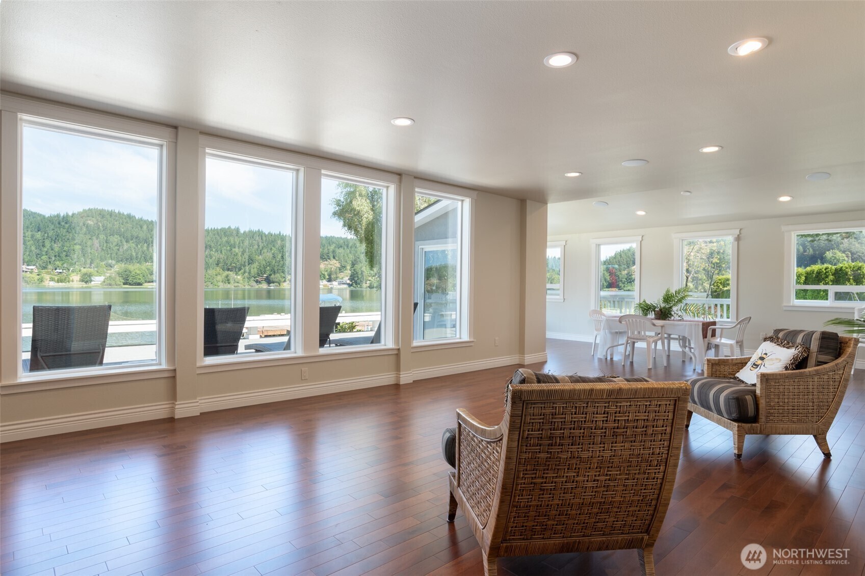 Property Photo:  6307  Mountain View Lane  WA 98221 