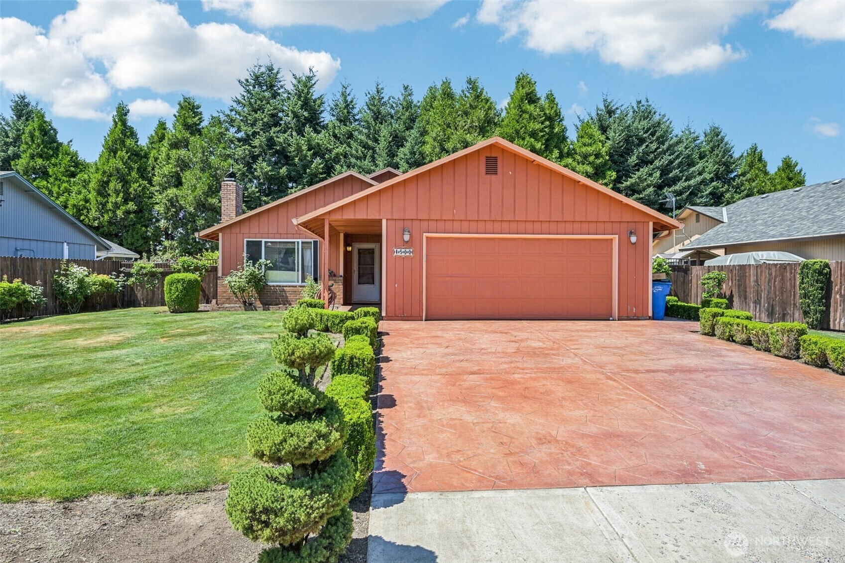 Property Photo: 1500 SE 139th Court WA 98683
