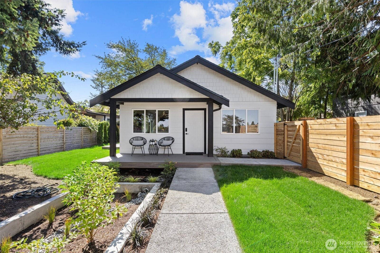 Property Photo:  7711  34th Avenue SW  WA 98126