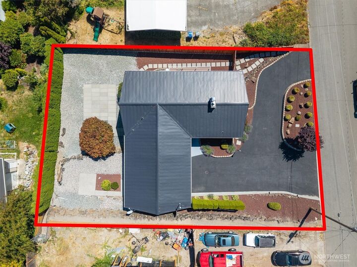 Property Photo: 21024 5th Avenue S WA 98198