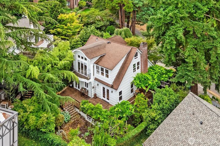 2051  Interlaken Place E  Seattle WA 98112 photo