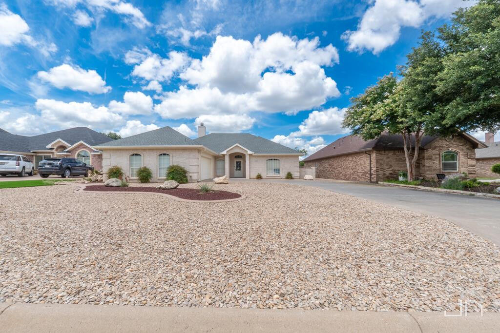 Property Photo: 6014 Warwick Drive TX 76901