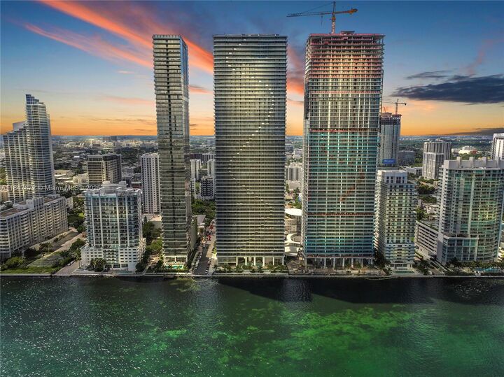 700 NE 24th St 3502  Miami FL 33137 photo