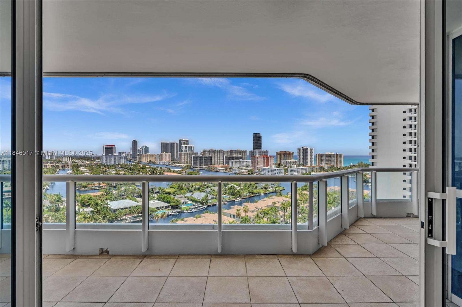 21205 Yacht Club Dr 1809  Aventura FL 33180 photo