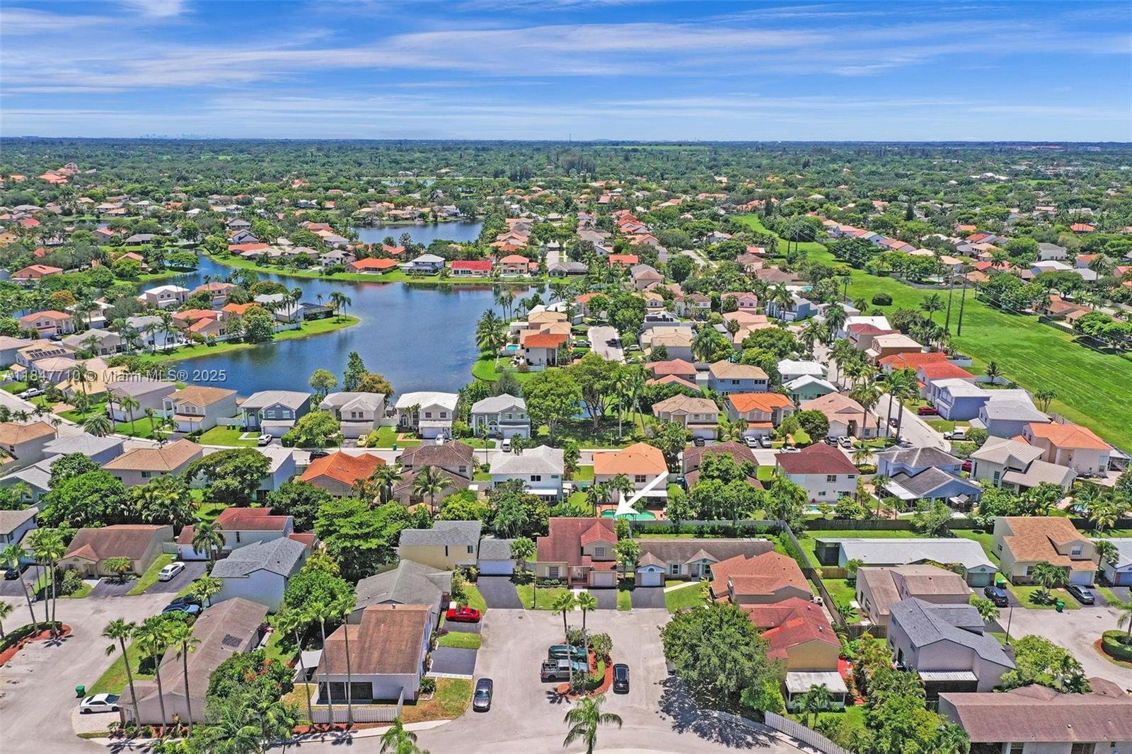 Property Photo: 14116 Langley Pl FL 33325