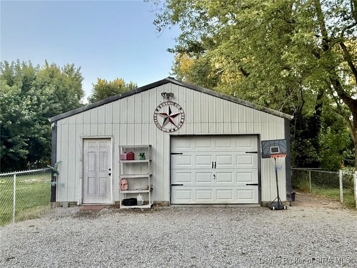 Property Photo:  1564 Edgewood Drive  IN 47111 
