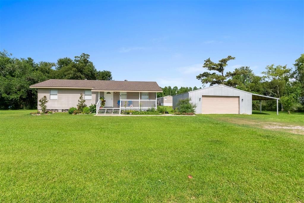 Property Photo: 476 Park Ridge Rd LA 70615-5226