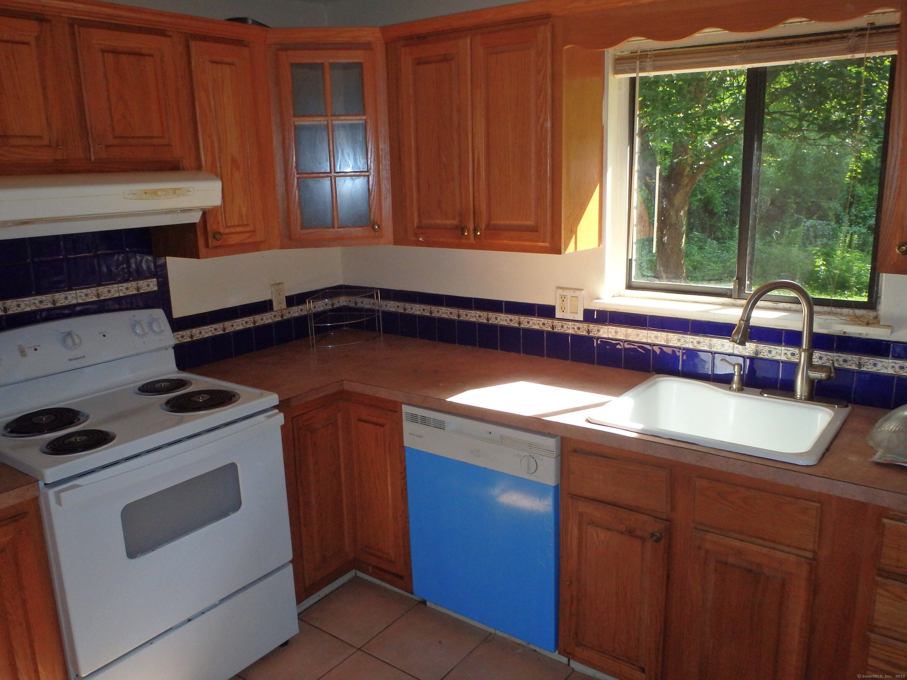 Property Photo:  249 High Path Road 249  CT 06095 