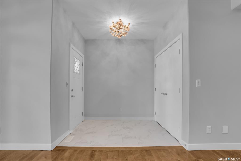 Property Photo: 1108 9th Street E SK S7H 0N5