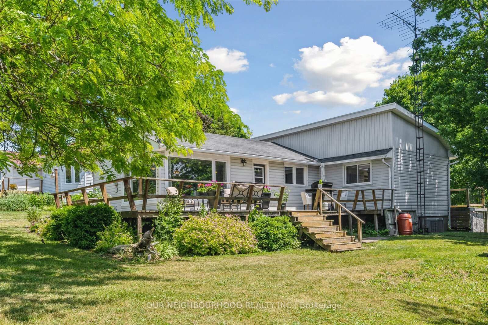 Property Photo:  309 Indian Trail  ON K0L 1Y0 