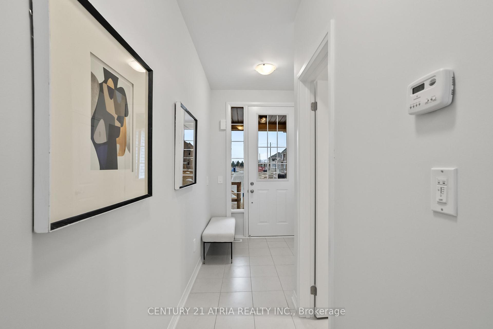 Photo de la propriété:  140 Corley Street  ON K9V 0R4 