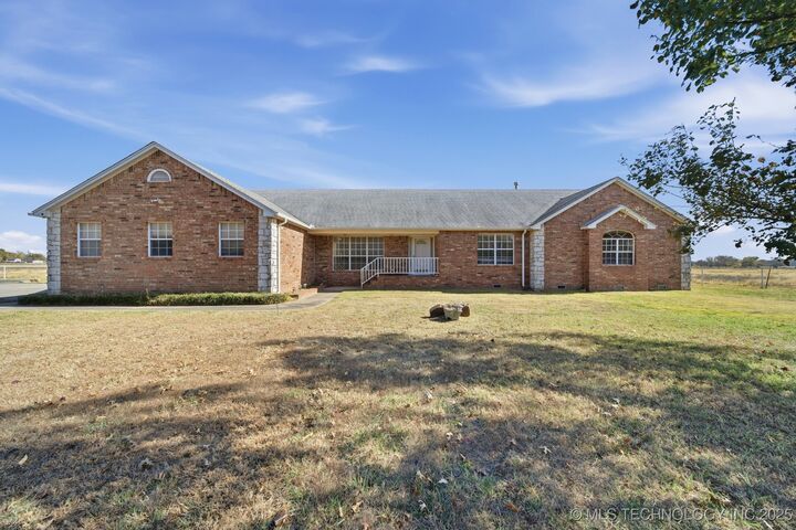 Property Photo:  1 W 204th Street  OK 74436 