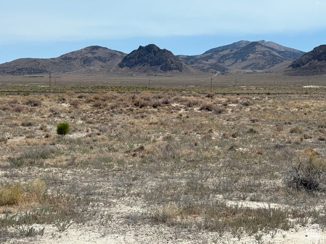 Property Photo:  82020 S 8000 W  UT 84313 