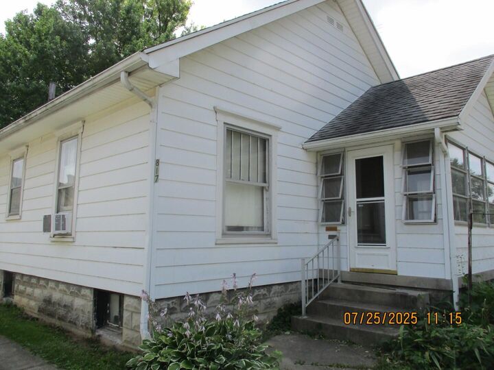 Property Photo: 817 Washington Avenue OH 45356