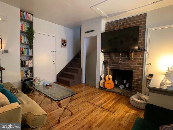 Property Photo: 318 W Wildey Street PA 19123
