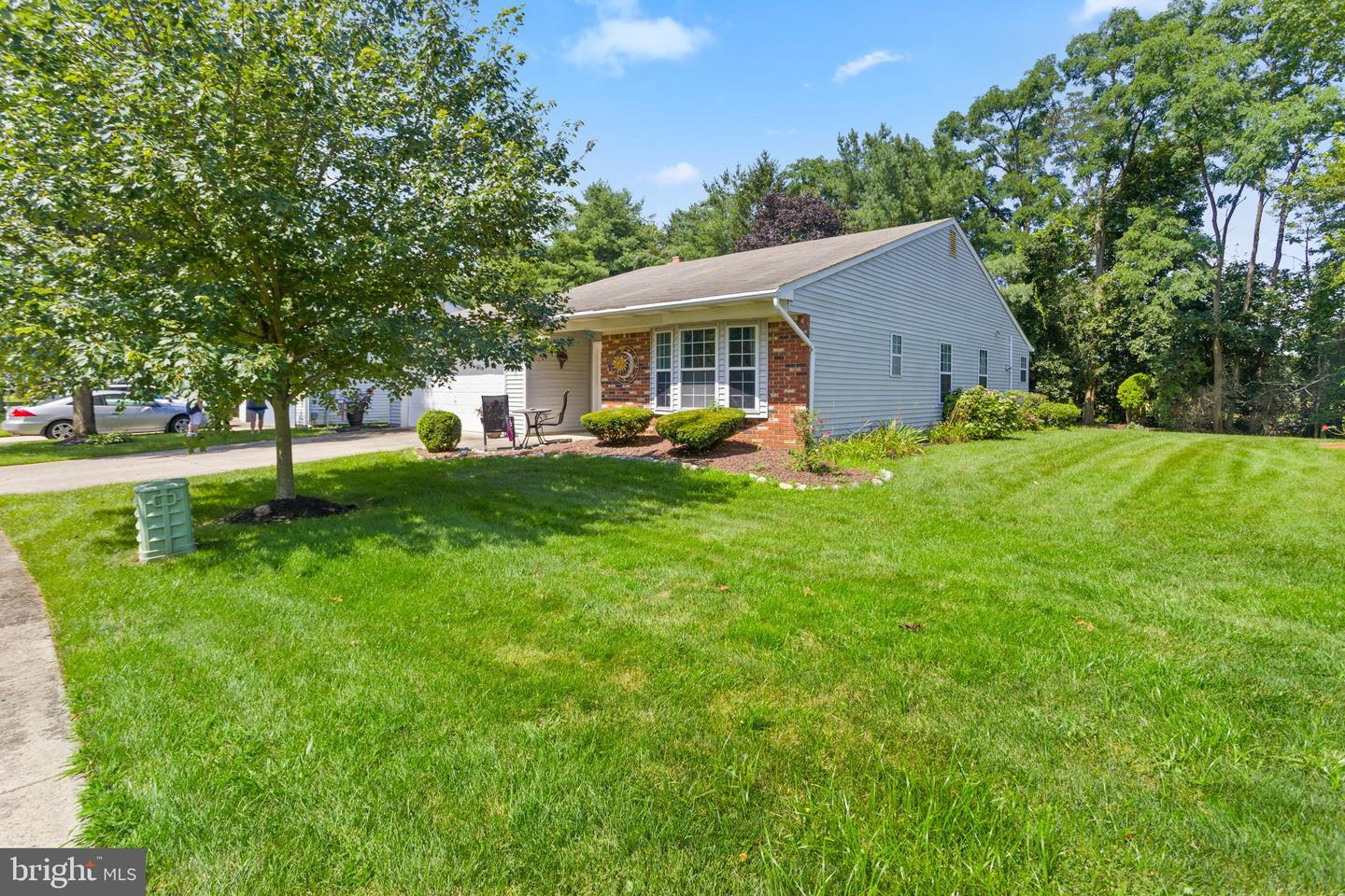 Property Photo:  62 Deep Hollow Lane N  NJ 08022 