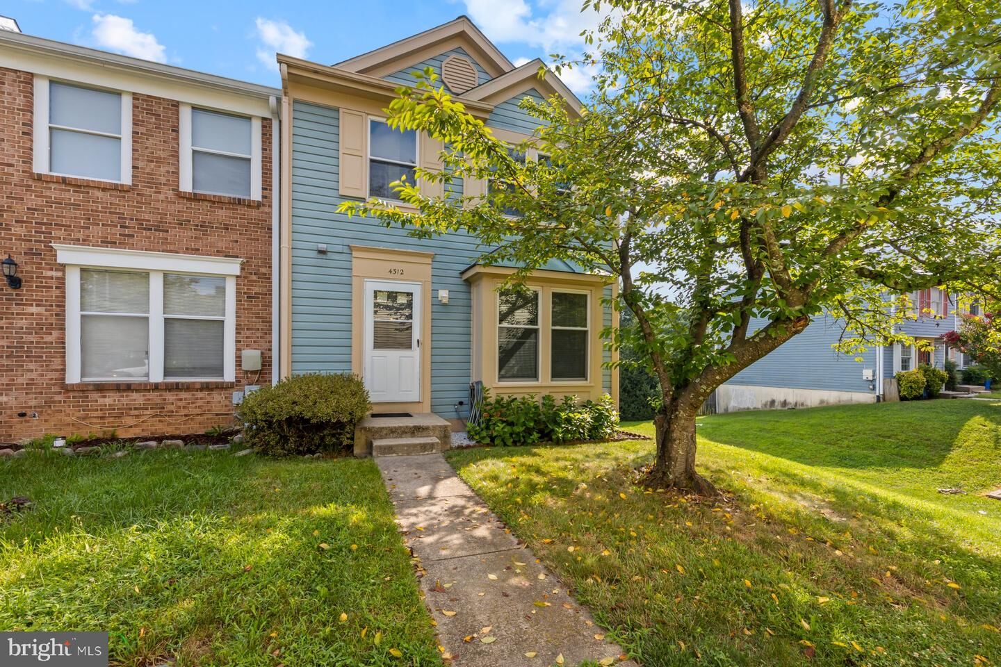 Property Photo: 4312 Dunwood Terrace MD 20866