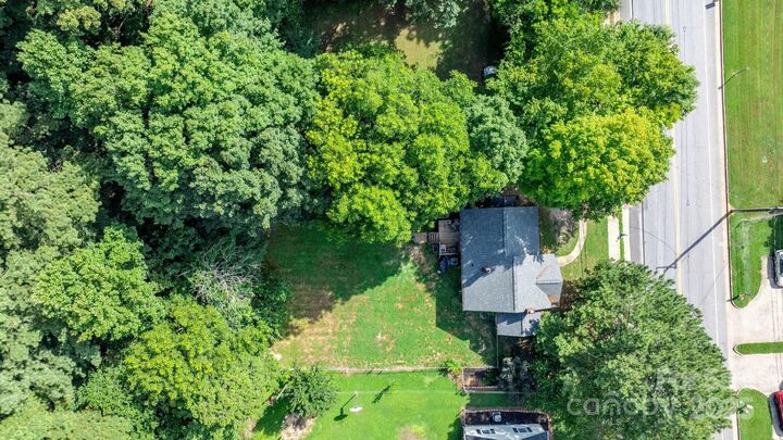 Property Photo:  1062 5th Street NE  NC 28601 