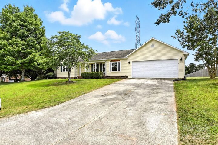 Property Photo:  1315 Pear Drive  NC 28613 