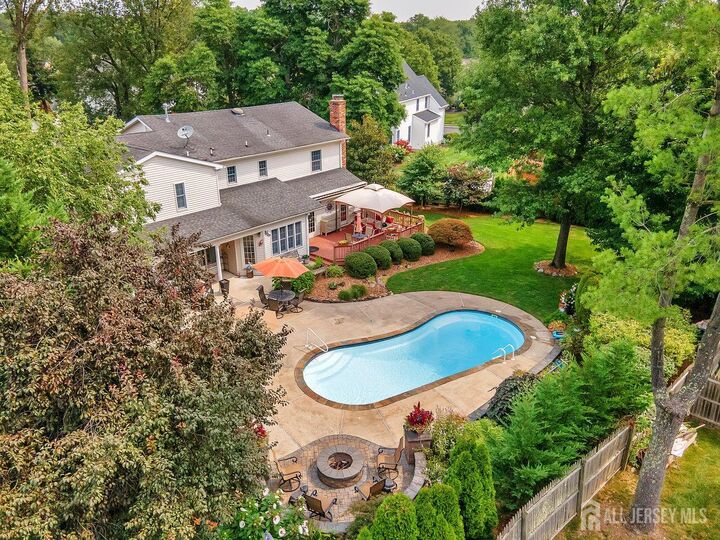 Property Photo:  8 Libby Drive  NJ 08852 
