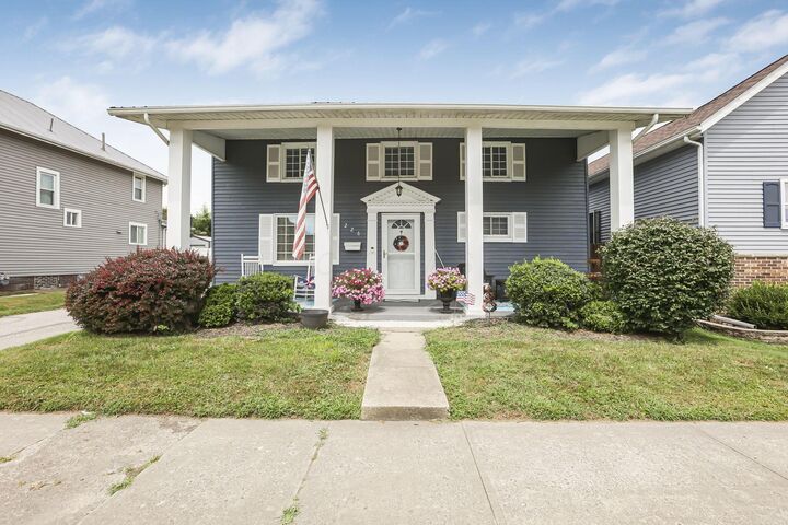 226 W Columbus Street  Nelsonville OH 45764 photo