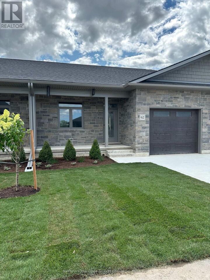 Property Photo:  62 Cavalier Crescent  ON N0G 2R0 