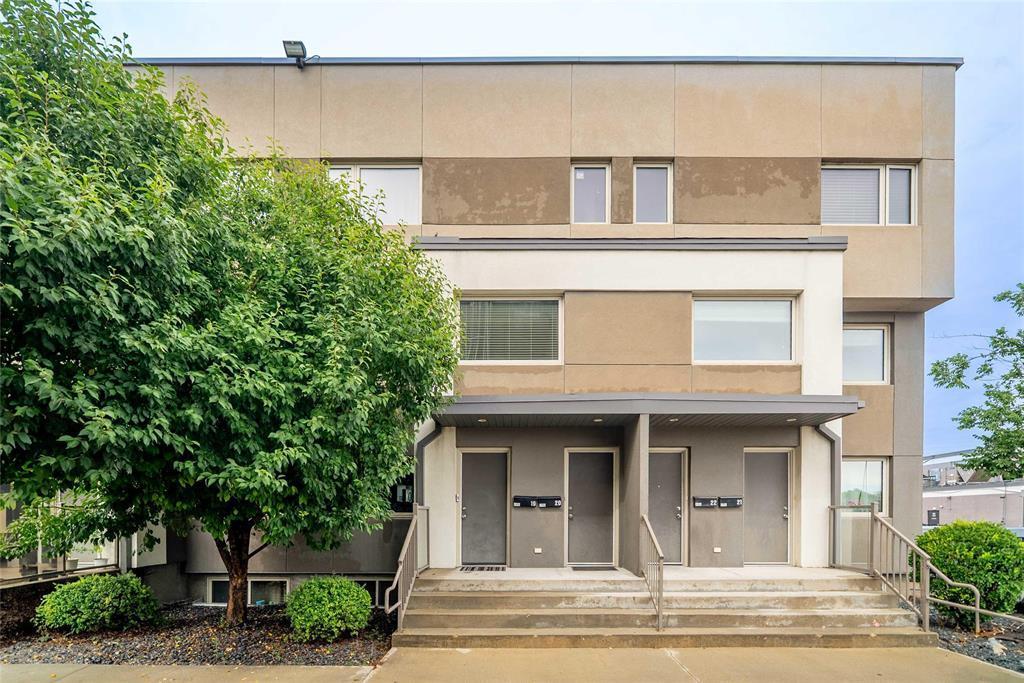 Property Photo: 1195 Troy Avenue MB R2X 1E4