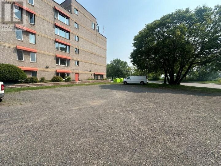 235 Ross Street  Thunder Bay ON P7E 1B4 photo