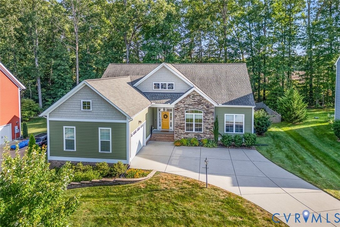 Property Photo: 5419 Cabretta Drive VA 23120
