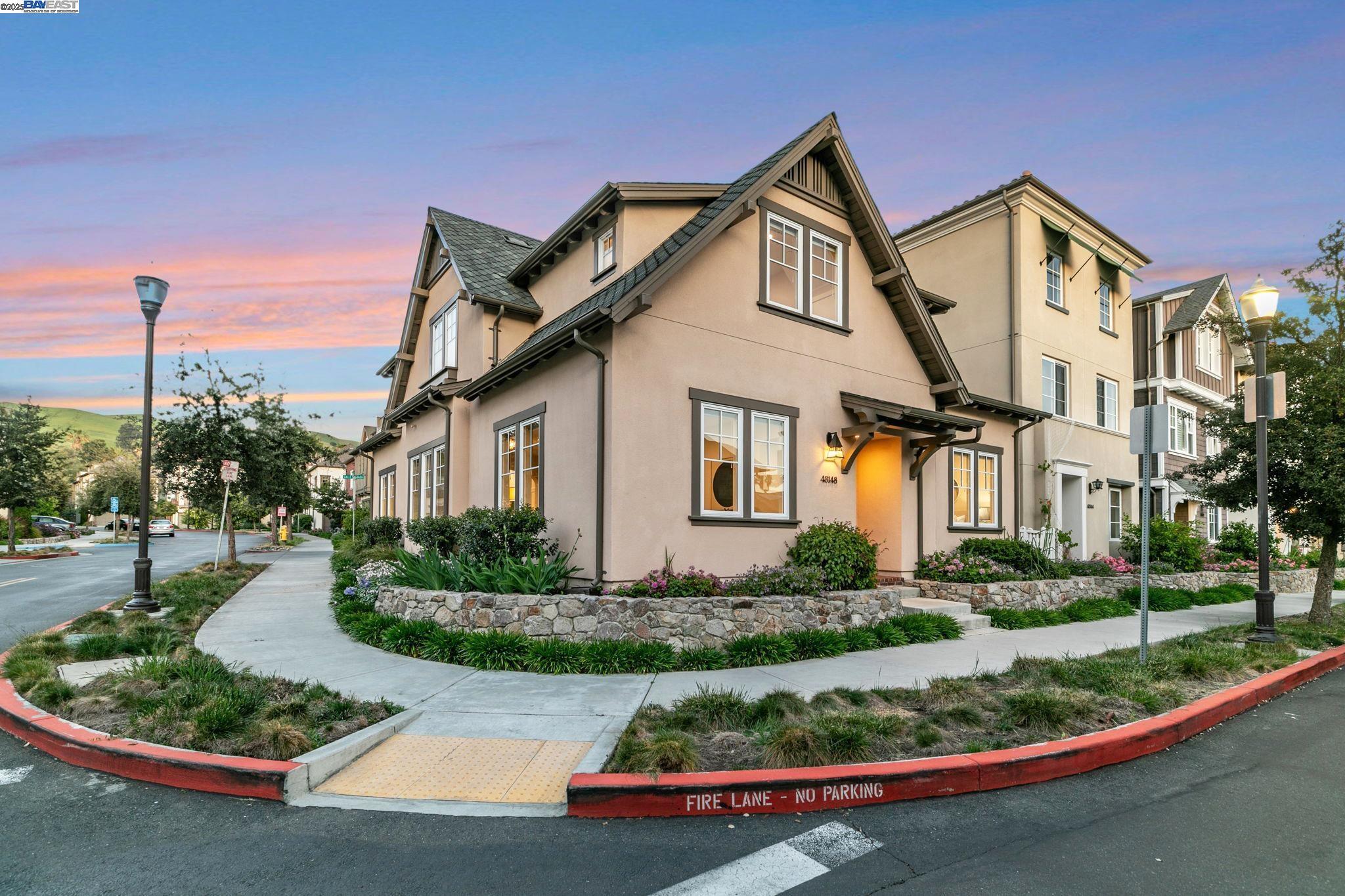 Property Photo: 43148 Calle Sagrada CA 94539