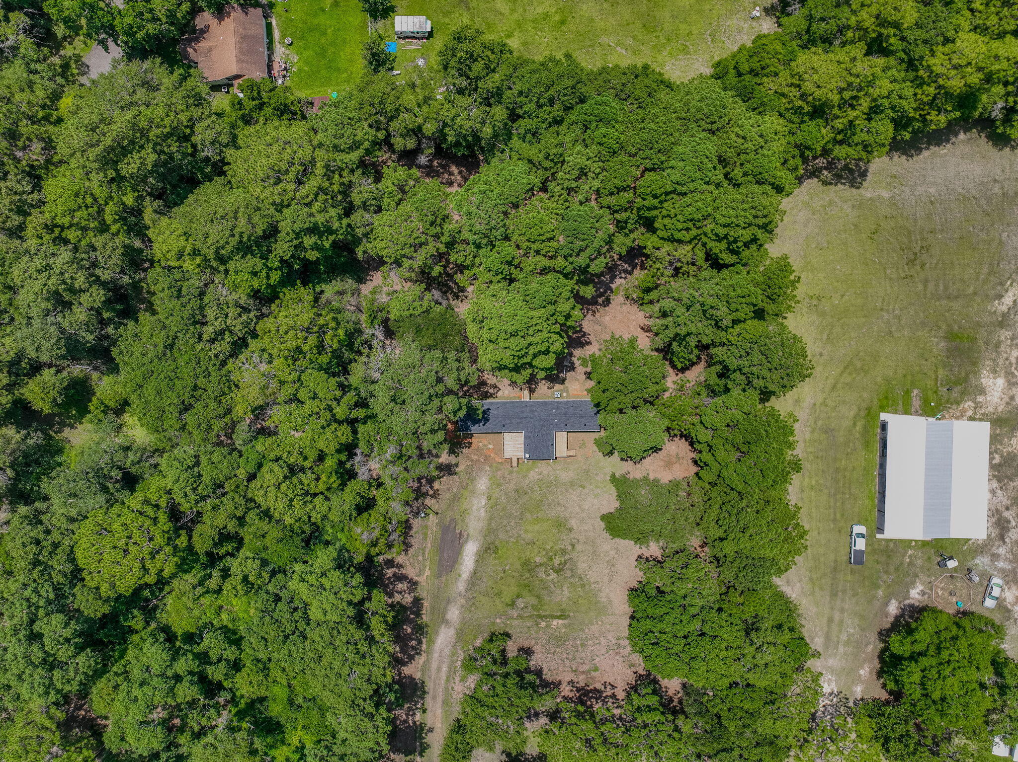 Property Photo: 5216 Galliver Cutoff FL 32531
