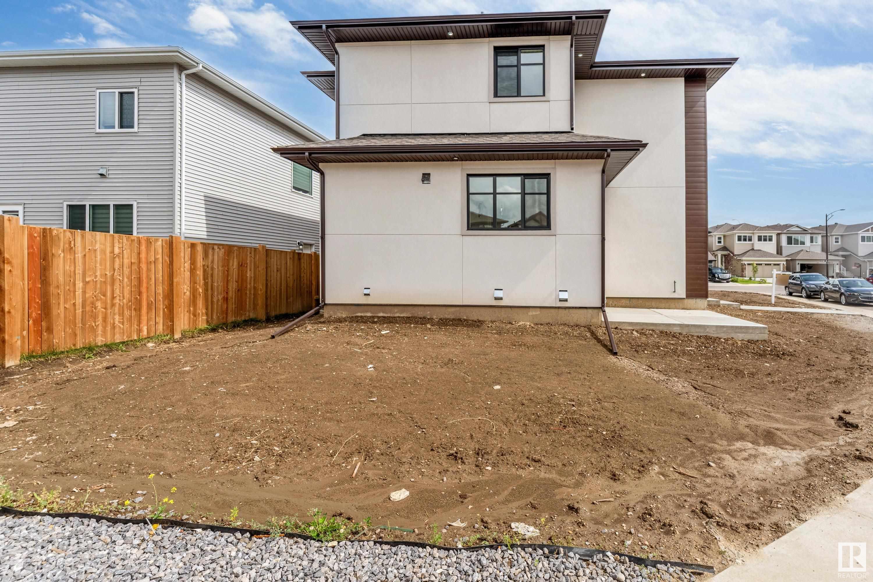 Property Photo: 2018 13A Avenue NW AB T6T 0H3