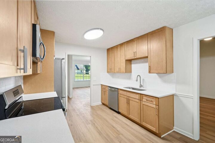Property Photo:  7210 W Field Drive  GA 30507 