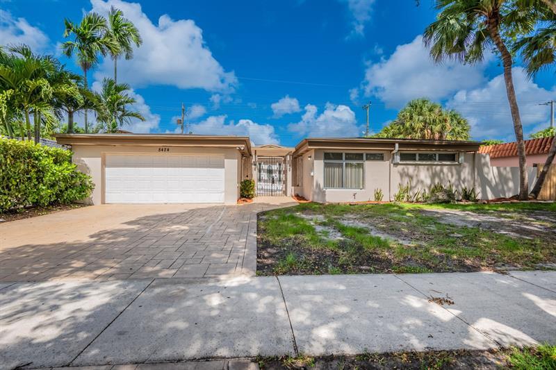 Property Photo:  8424 SW 102nd Pl  FL 33173 