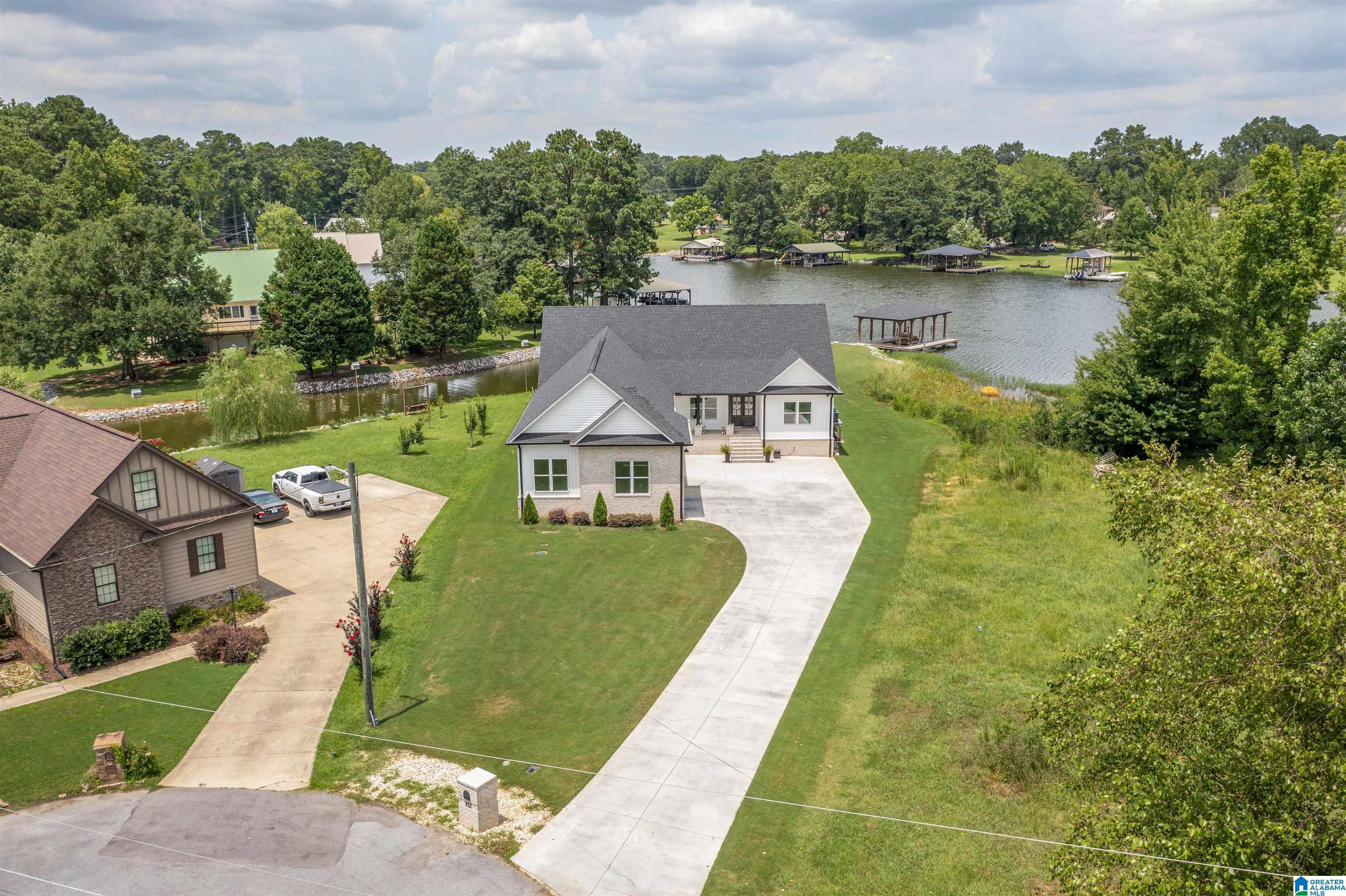 Property Photo:  312 Camden Cove  AL 35903 