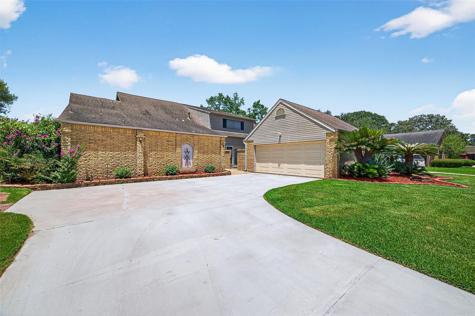 Property Photo: 3710 Point Clear Drive TX 77459