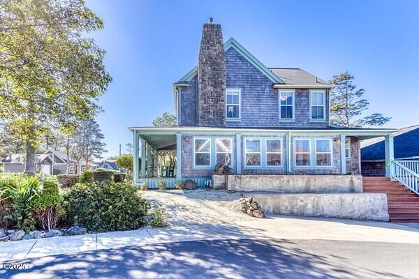 Property Photo:  2685 SW Beach Avenue  OR 97367 