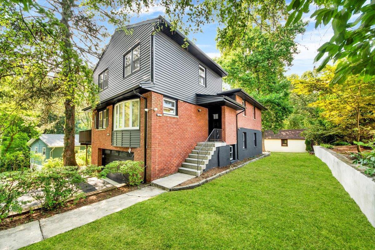 Property Photo:  132 Holmes Avenue  NY 10530 