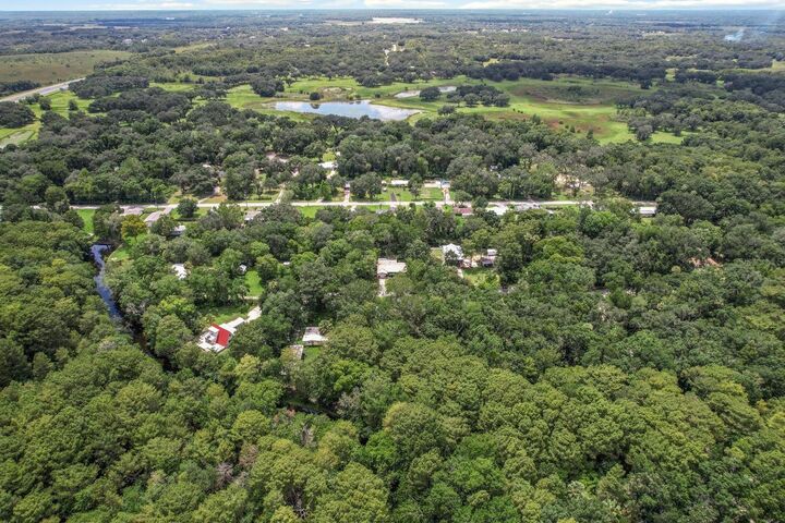 Property Photo: 523 S Tuck Point FL 34450
