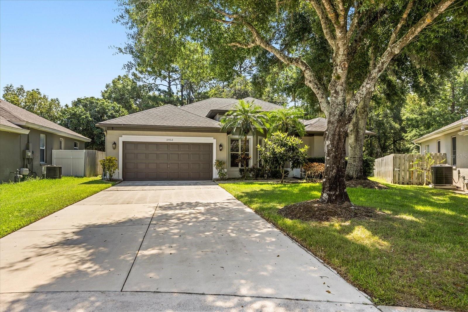 Property Photo: 2953 Maple Grove Place FL 32765