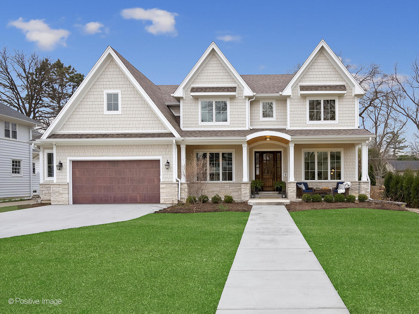 Property Photo:  