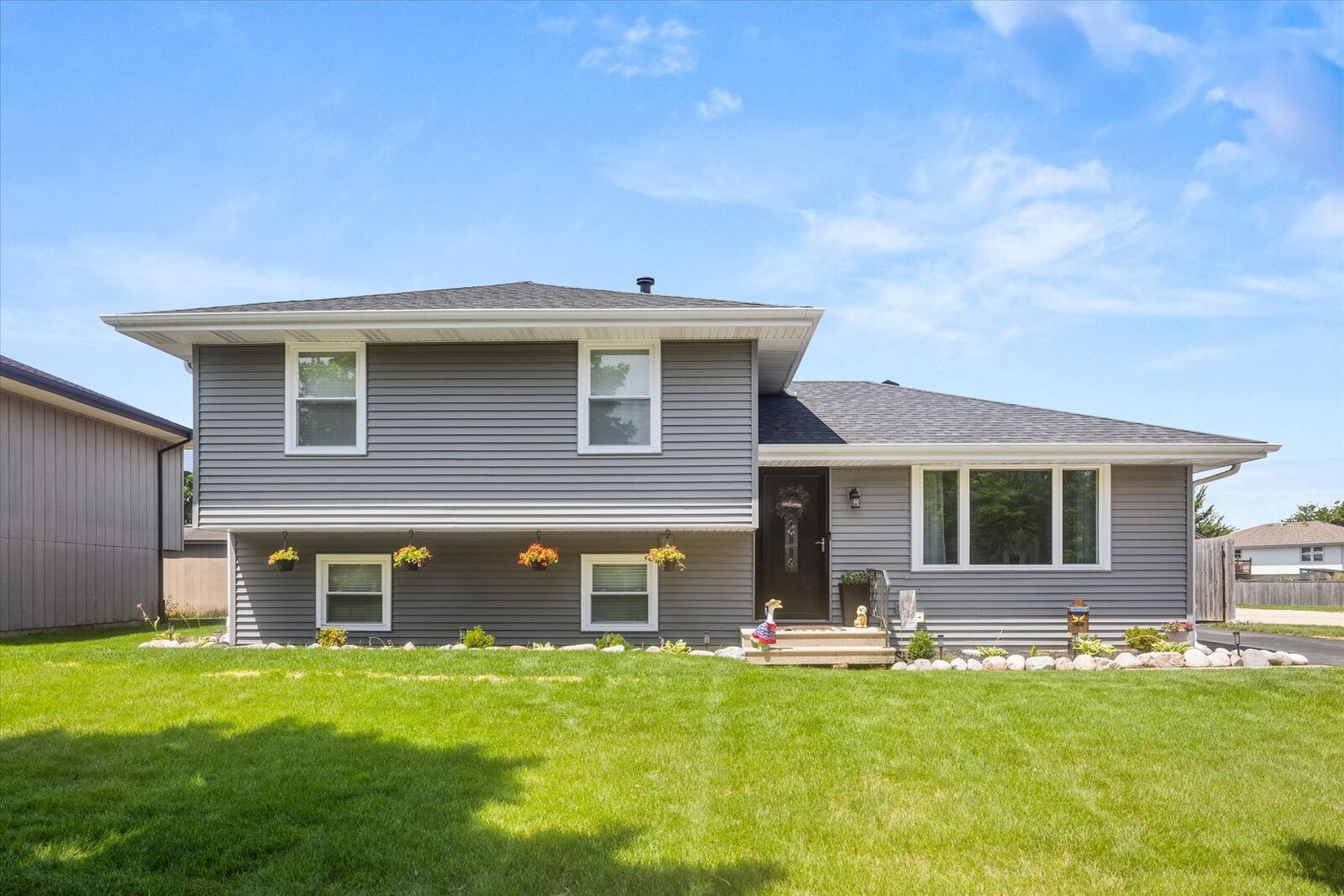 Property Photo:  2409 Ruth Fitzgerald Drive  IL 60586 