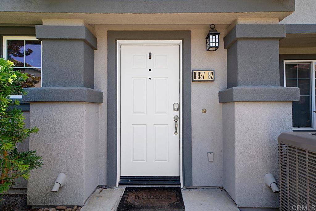 Property Photo:  16937 Hutchins Lndg 82  CA 92127 