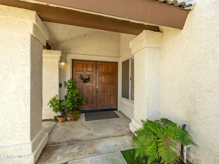 Property Photo: 552 Fairfield Road CA 93065