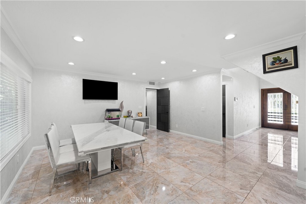 25515 Novela Way  Valencia CA 91355 photo