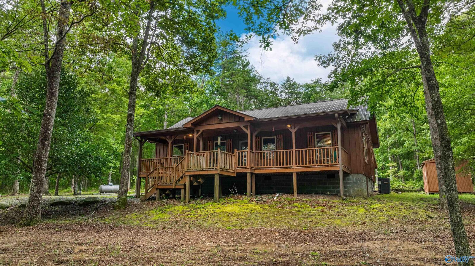 Property Photo: 1054 County Road 106 AL 35984